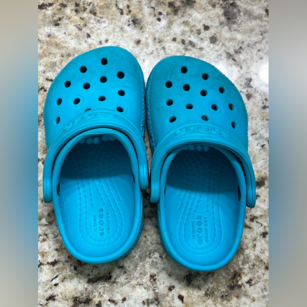 Croc Blue Size C6